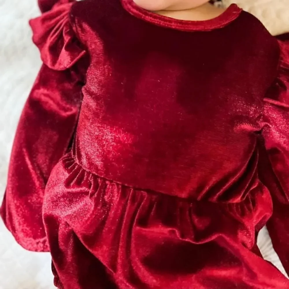 NWOT Red Cranberry Candy Apple Velvet Long Sleeve Bubble Romper Girls 18-24M